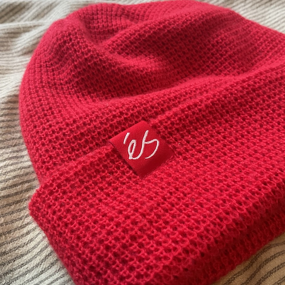 Es Toque - Picture 2 of 2